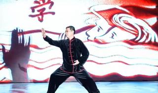 有个爱你的人不容易